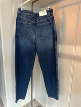 PRE-OWNED CLOSED PEARL JEANS SIZE 27 RRP £280