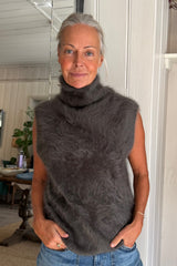 LISA YANG AISLA BRUSHED CASHMERE VEST