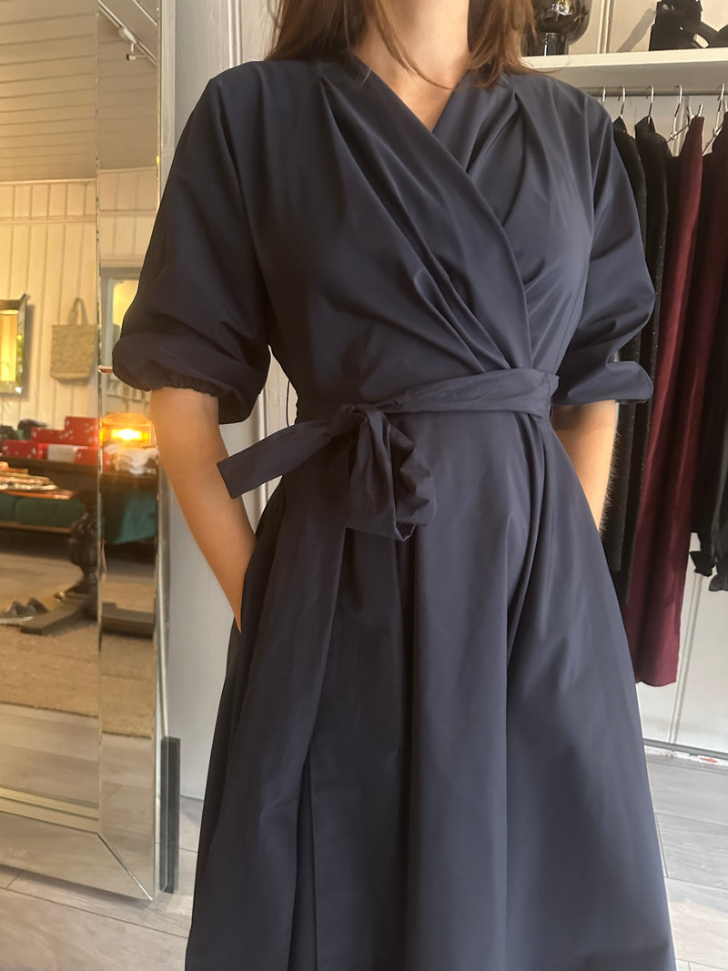 PRE-OWNED WEEKEND MAX MARA SATIN DRESS XS RRP £495