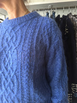 ALEX MILL CATSKILL SWEATER IN COBALT