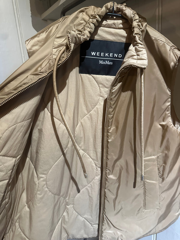 PRE-OWNED ( with tags ) MAX MARA GILET M/L RRP £335