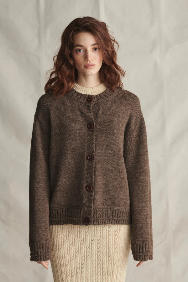 HERD BRAMPTON CARDIGAN IN PEAT