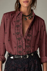 maison hotel amrita shirt in vino nocturno